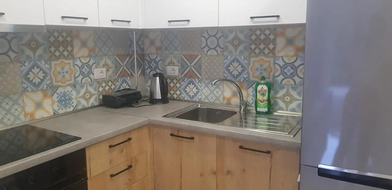 Lovely Duplex Apartment With Patio, 100M From The Beach! Vlorë Albanien