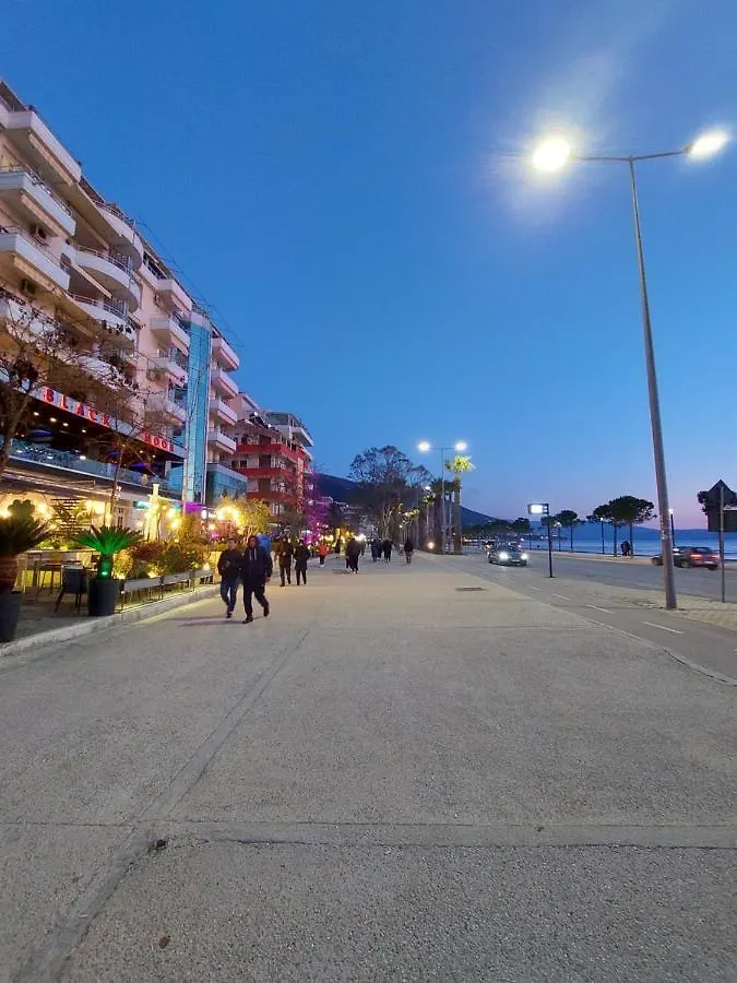 Lovely Duplex Apartment With Patio, 100M From The Beach! Vlorë 0*,  Albanien