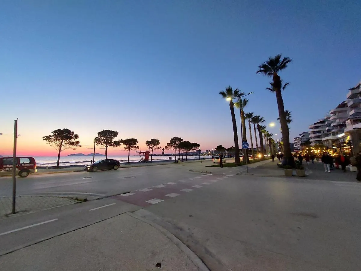 Lovely Duplex Apartment With Patio, 100M From The Beach! Vlorë 0*,  Albanien